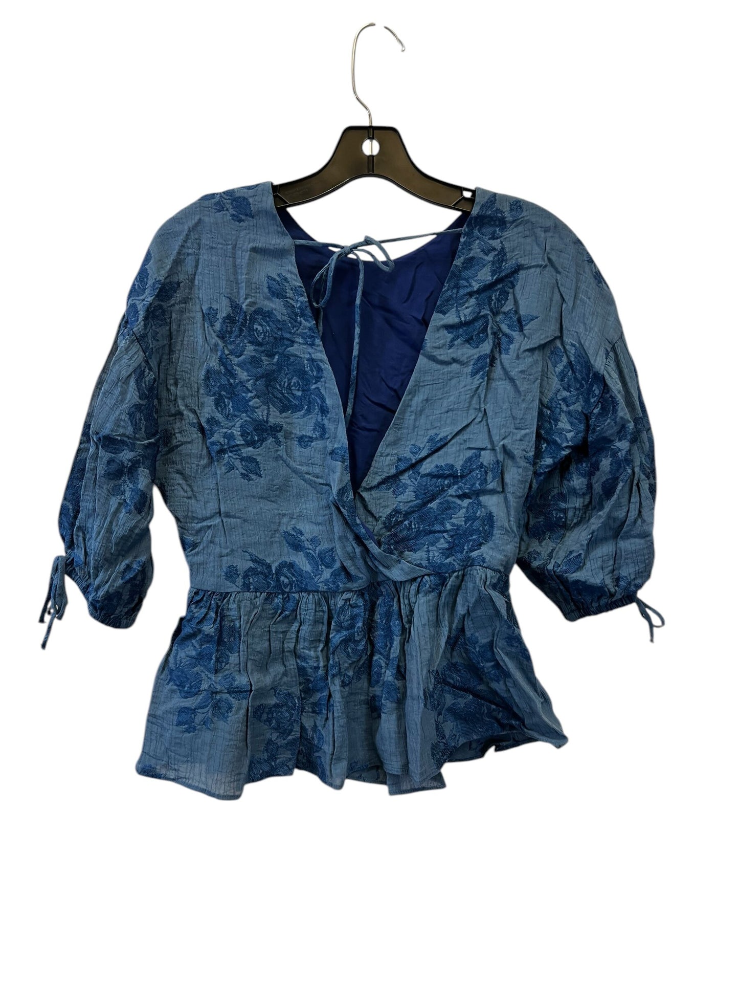 Top Short Sleeve Designer By Ted Baker Size: M