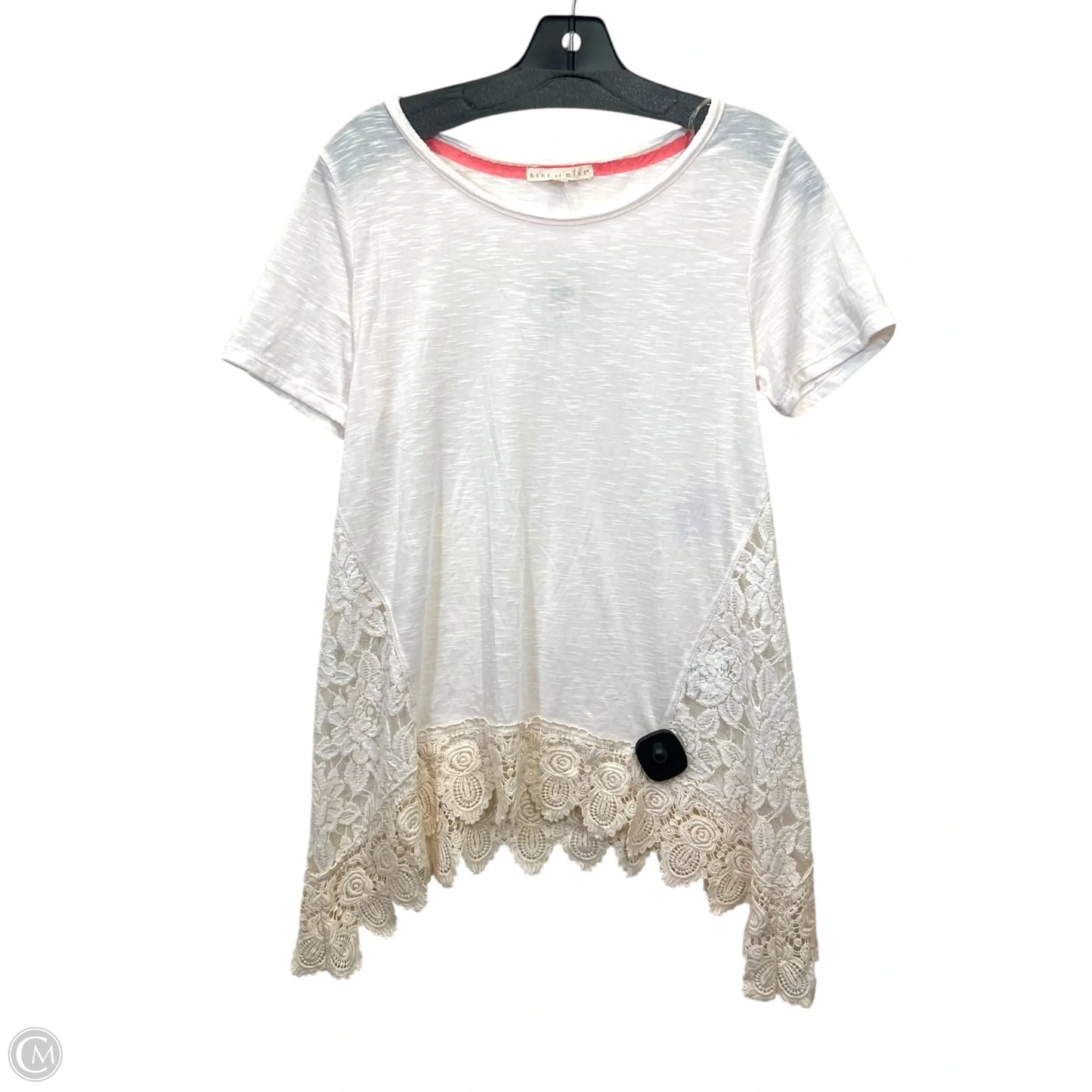 Top Short Sleeve By Hint of Mint In White, Size: M