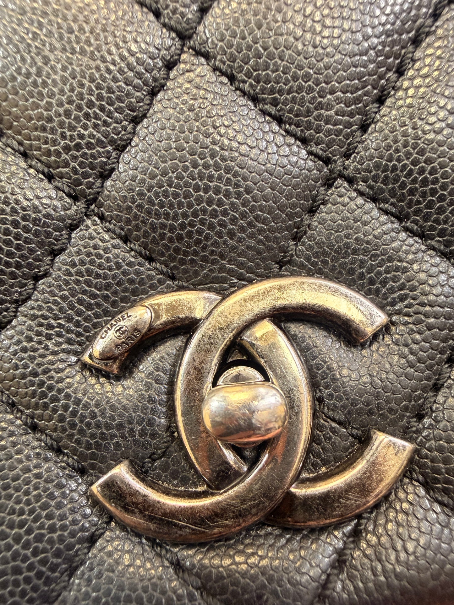 Handbag Luxury Designer By Chanel, Size: Medium