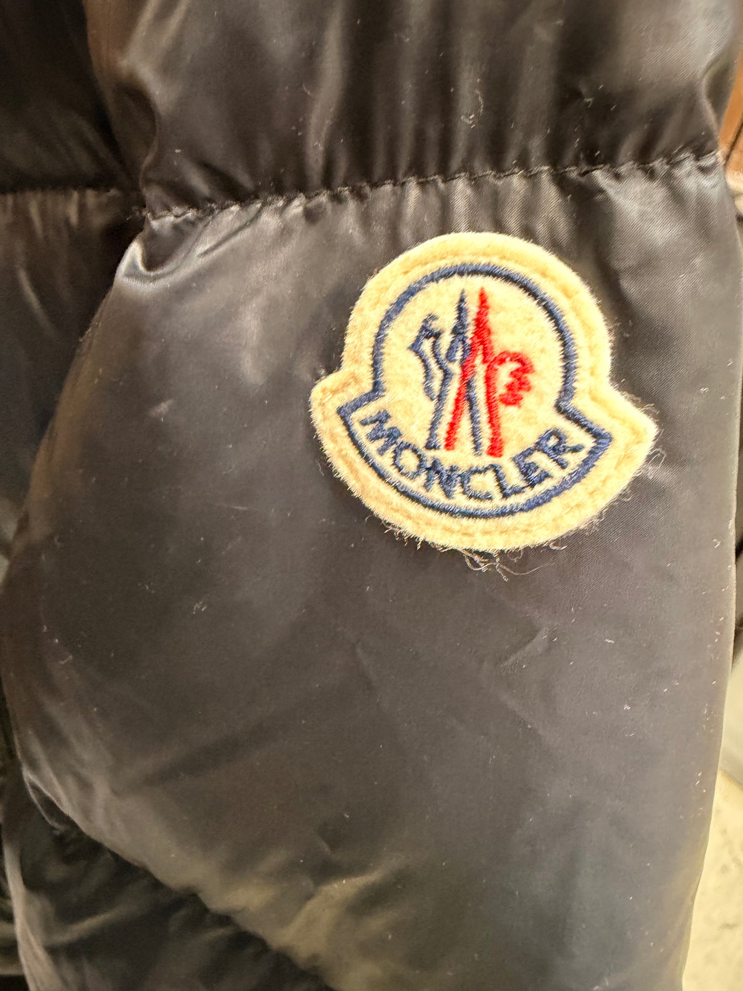 Jacket Luxury Designer By Moncler In Black, Size: Xs