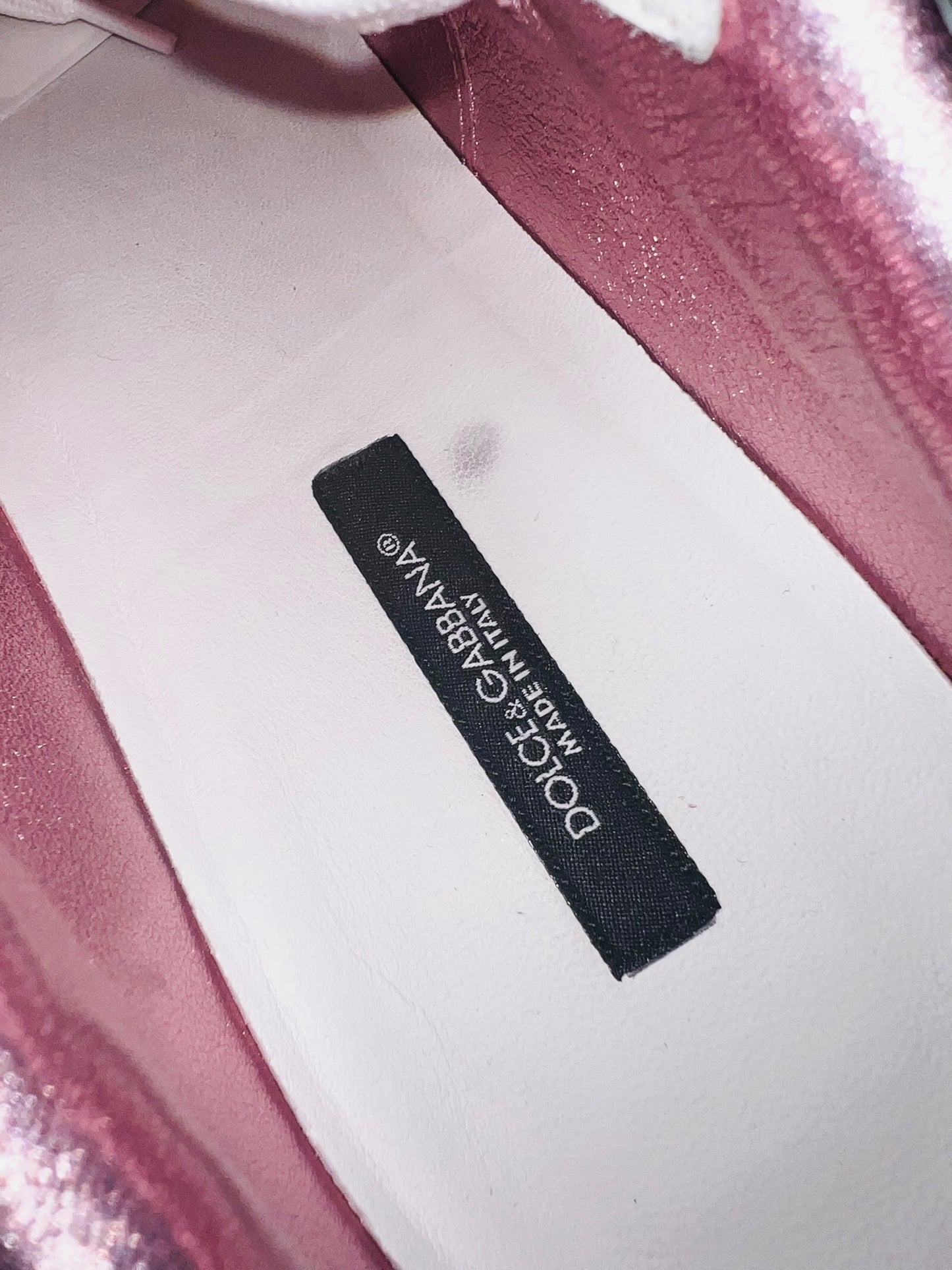 Shoes Luxury Designer By Dolce And Gabbana In Pink & White, Size: 10.5