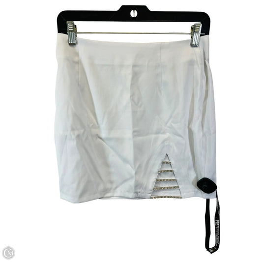 Skirt Mini & Short By Pretty Little Thing In White, Size: S