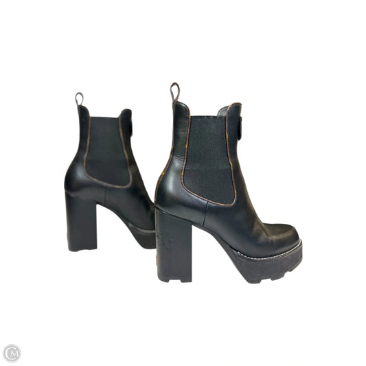 Boots Luxury Designer By Louis Vuitton In Black & Brown, Size: 8