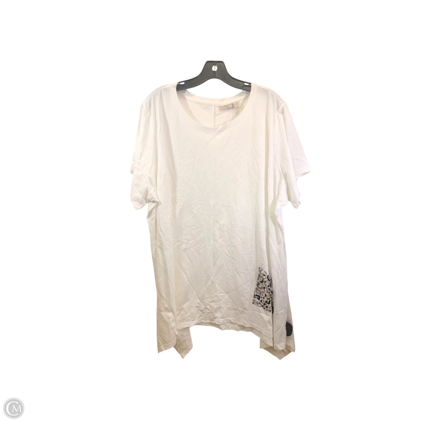 Top Short Sleeve By Logo In White, Size: 3x