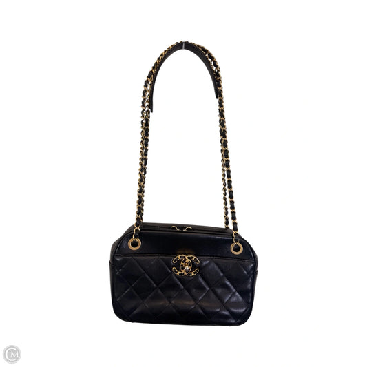 Handbag Luxury Designer By Chanel, Size: Medium