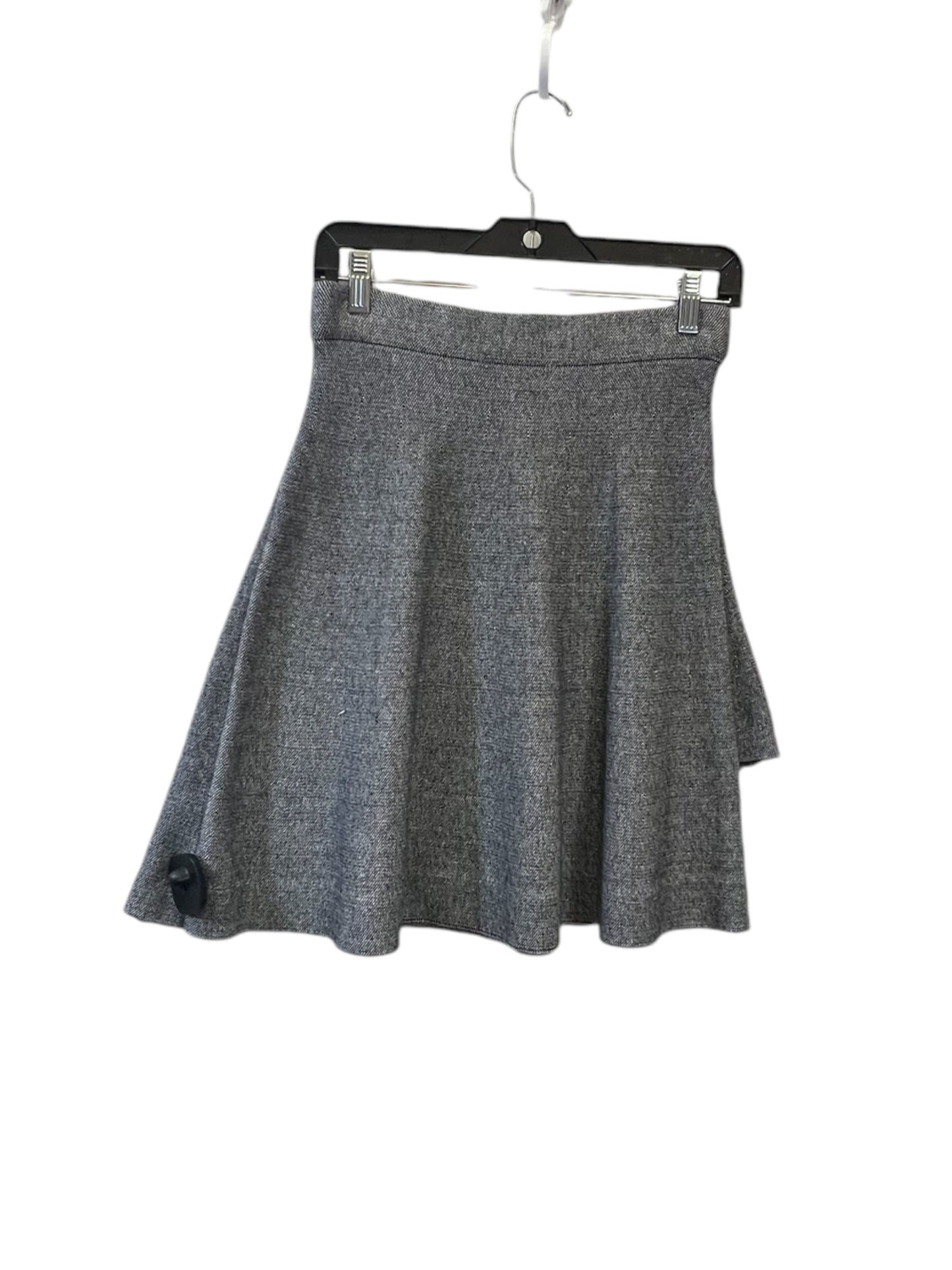 Skirt Mini & Short By Saks Fifth Avenue In Grey, Size: M