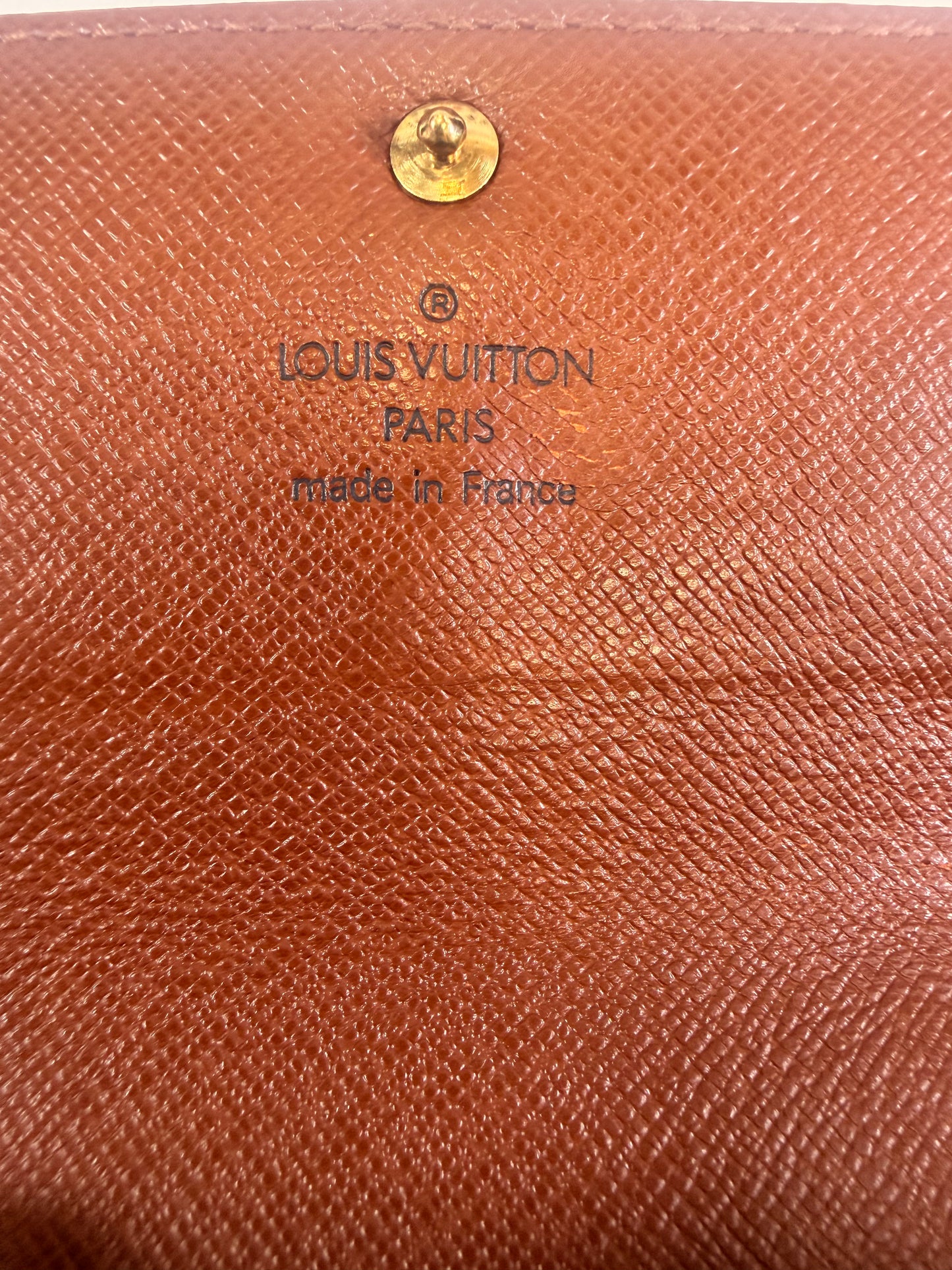 Wallet Luxury Designer By Louis Vuitton, Size: Medium