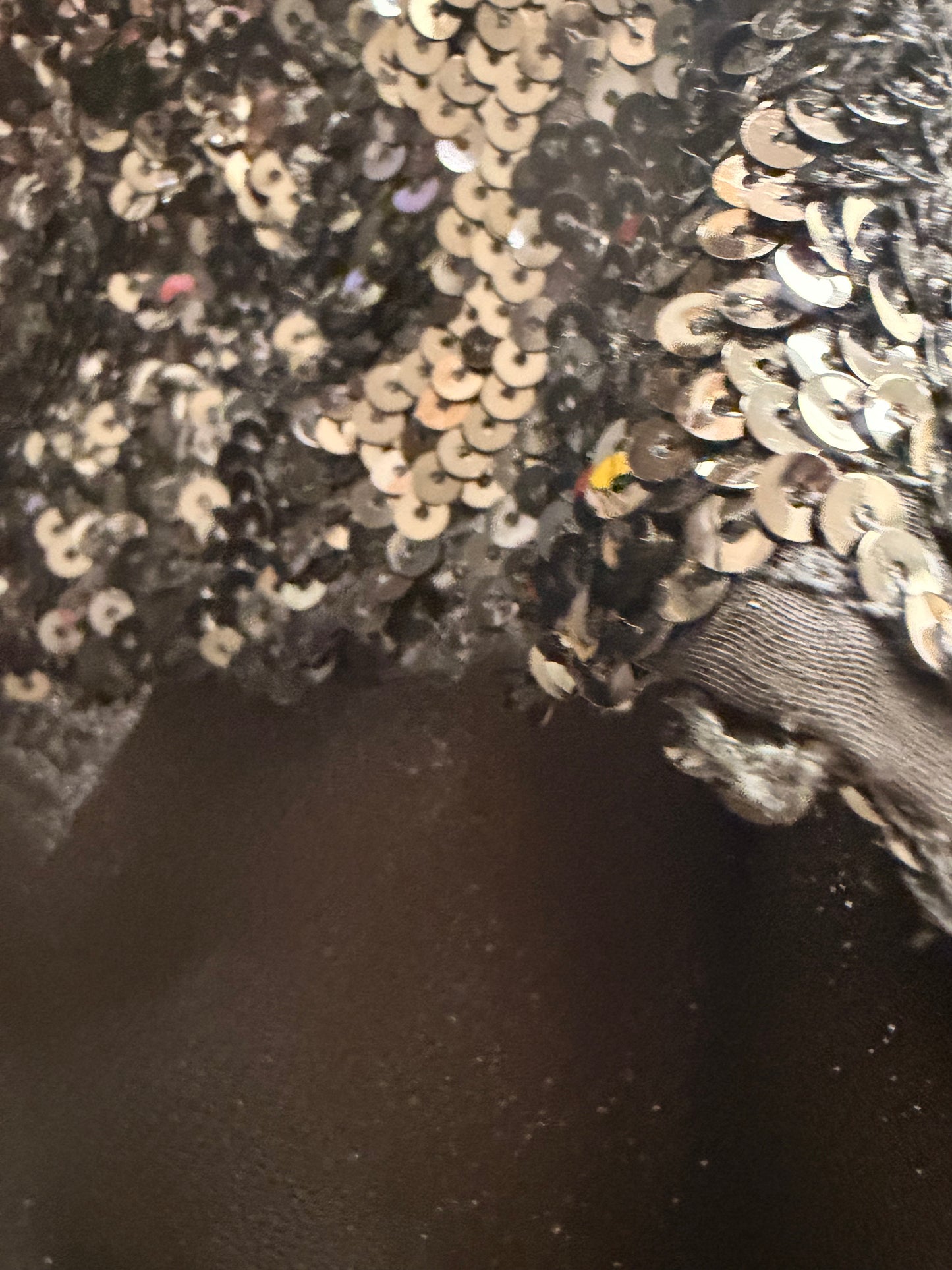 Top Sleeveless By R And M Richards In Black, Size: M