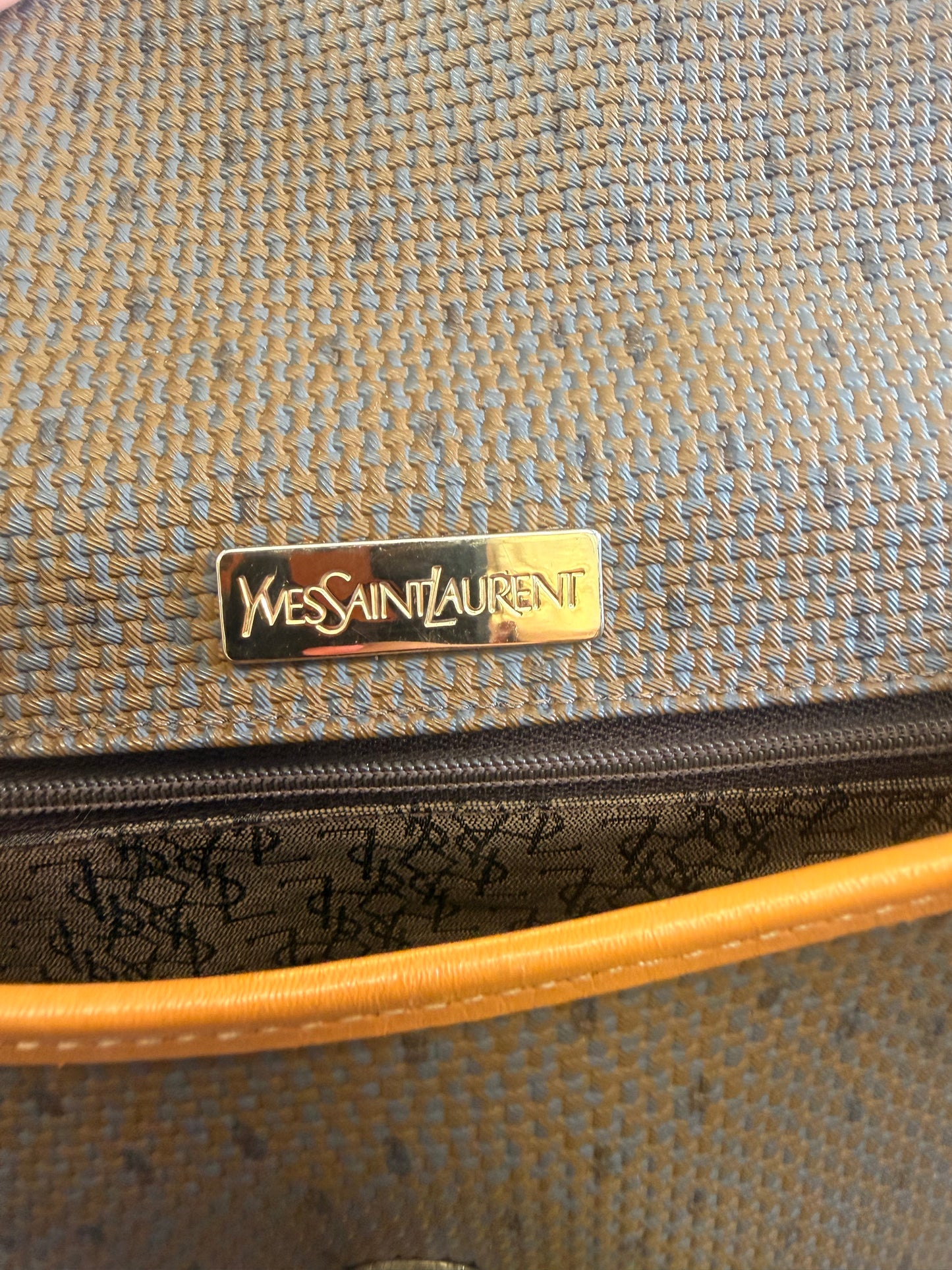 Crossbody Luxury Designer By Yves Saint Laurent, Size: Medium